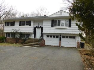20 Milton Grant Dr, Blauvelt, NY 10913