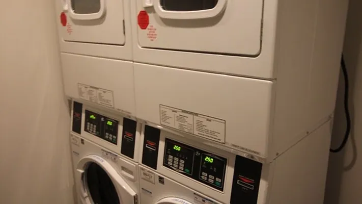 Rented by Nooklyn NYC LLC | media 77