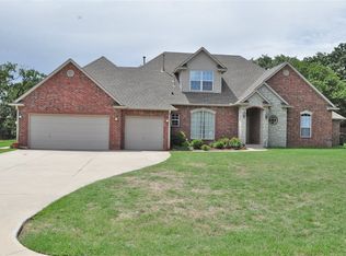 6901 W Waterloo Ct, Edmond, OK 73025