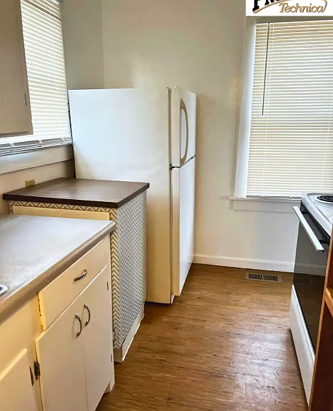 2707 7th Ave #2 — Photo 3