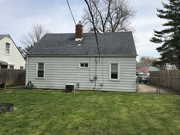 5th image of 3137 Dresden St