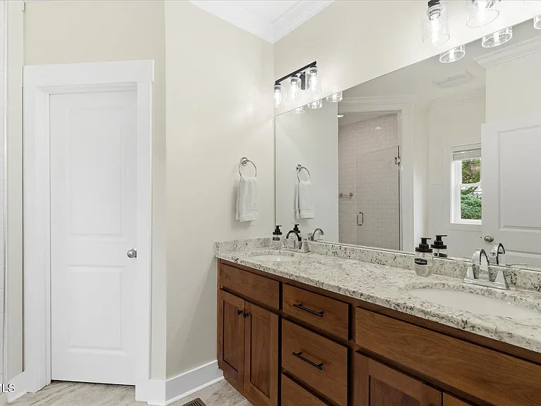 4893 Preserve Dr — Photo 20