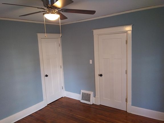 4th image of 107 S Main St #1