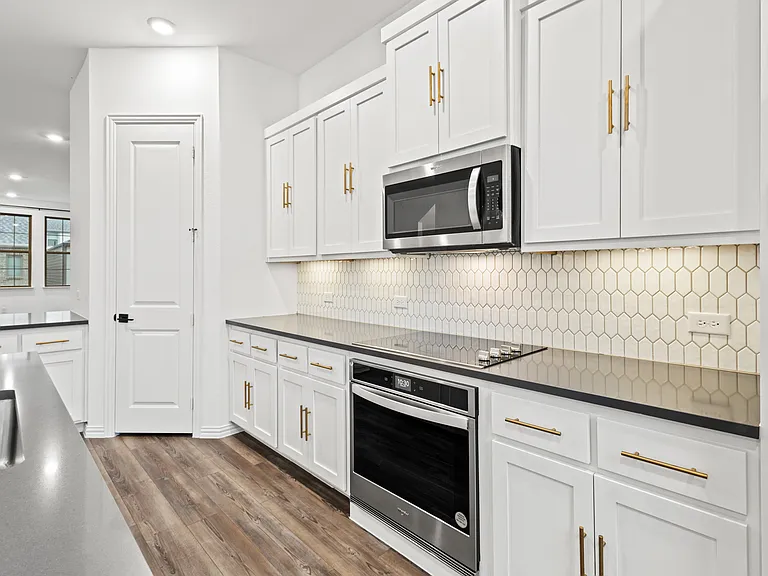7521 Laburnam Rd — Photo 16
