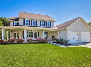 212 S Ronda Rd, McHenry, IL 60050