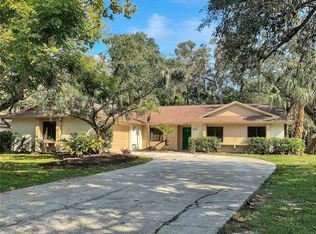 112 Bloomingfield Dr, Brandon, FL 33511