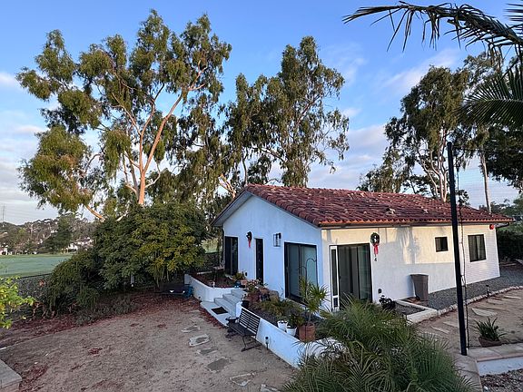 2nd image of 1514 Uno Verde Ct