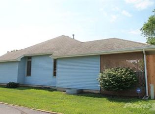 SW Brook Lawn Ct, Topeka, KS 66610