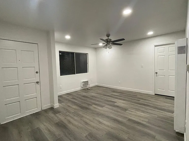4798 Elderwood Ct #D — Photo 4