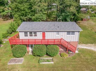165 Apache St, Newland, NC 28657