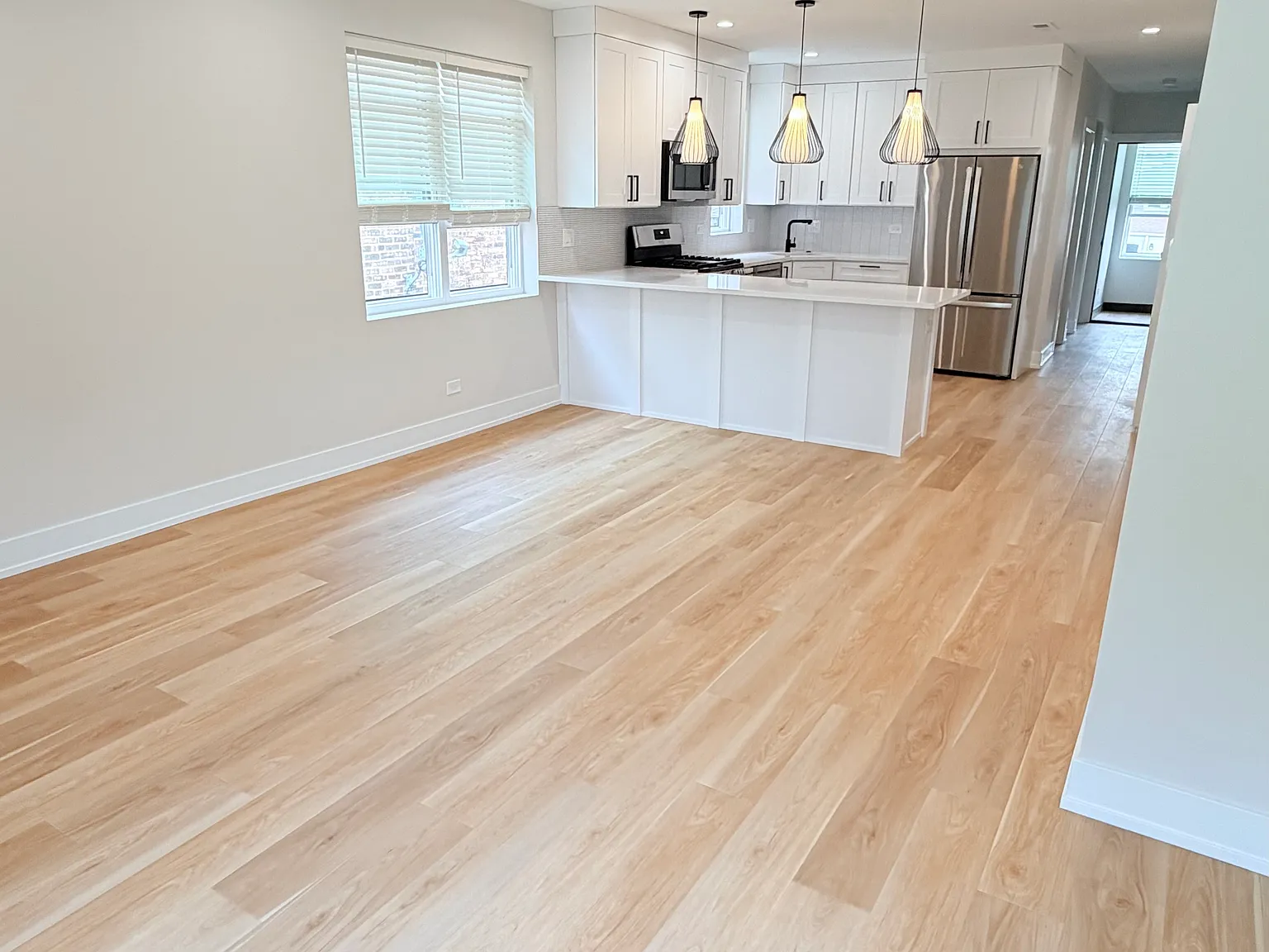 3 bed, 1100 sqft, $2,600 — Photo 4