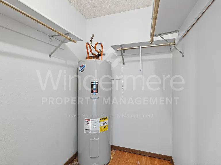 2702 E 31st Ave — Photo 20