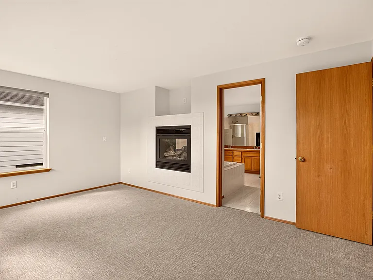 1819 Dayton Ave NE — Photo 18