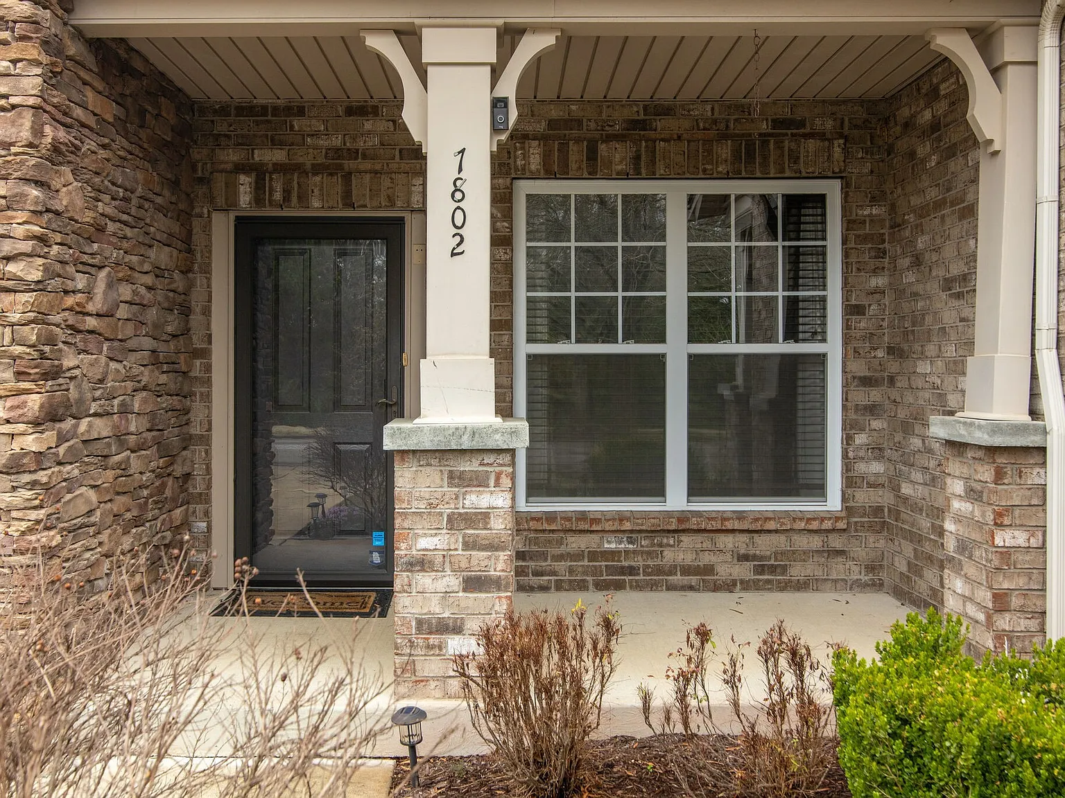 3 bed, 2.5 bath, 1864 sqft, $2,500 — Photo 2