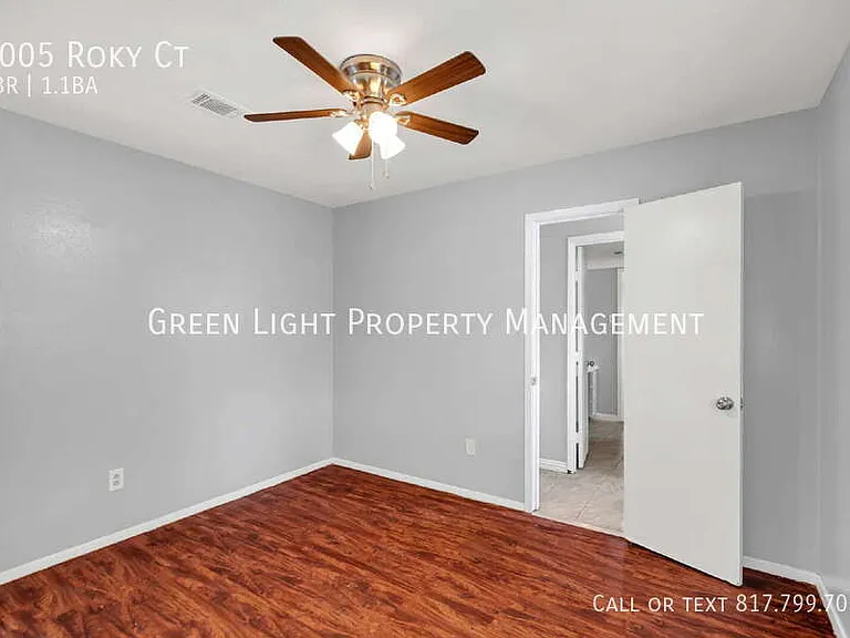 1005 Roky Ct — Photo 11