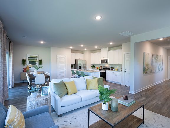 The Lennon floorplan modeled at Village at White Pine.