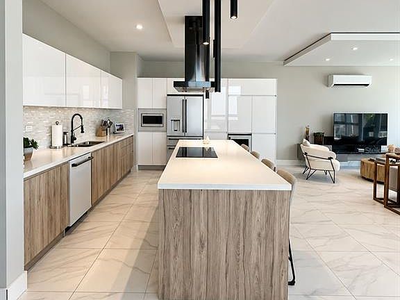 5th image of Riviera CHELSEA STREET #149