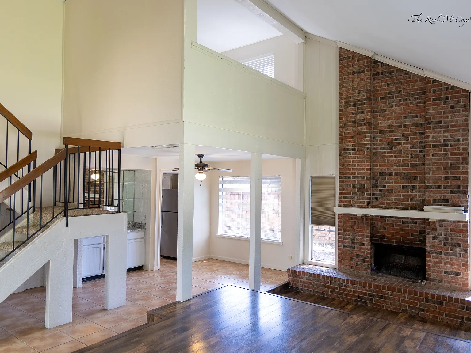 3 bed, 2.5 bath, 2197 sqft, $2,350 — Photo 2