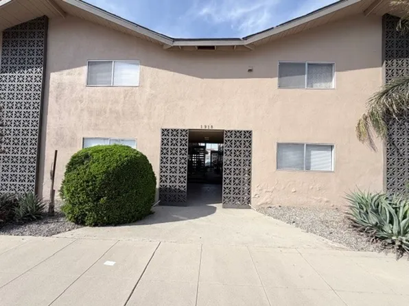 1918 16th St #A & G, Bakersfield, CA 93301