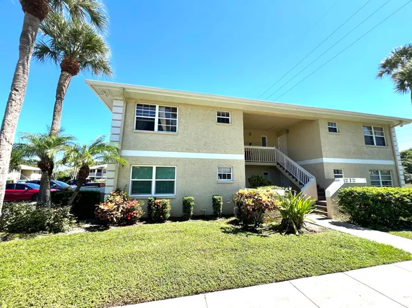 1542 SE Royal Green Circle #102, Port St Lucie, FL 34952