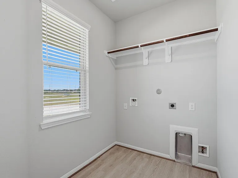 10406 Milford Woods Ln — Photo 35
