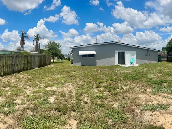 809 Gilbert Street, Sebastian, FL 32958