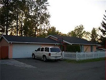 11009 SE 225th St photo 1