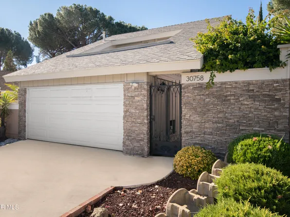 30758 Lakefront Dr, Agoura Hills, CA 91301