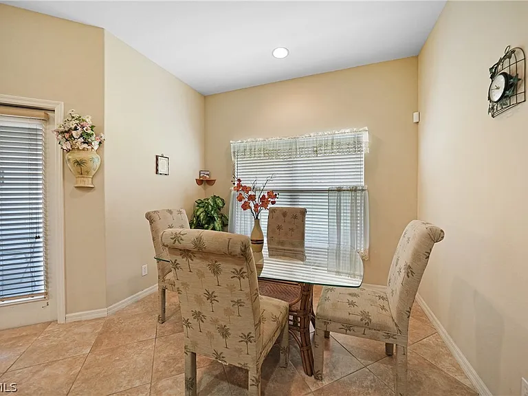 2454 Blackburn Cir — Photo 12