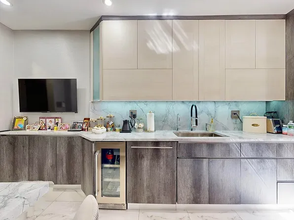 10 Avenue P image 3 of 34