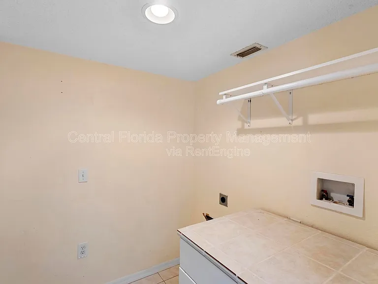 4657 Willamette Cir — Photo 21