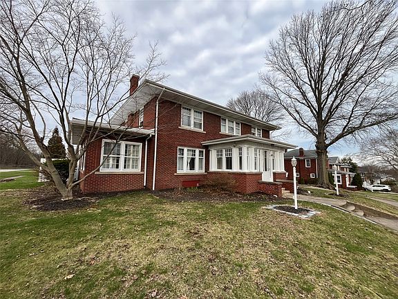2nd image of 2520 Bird Dr