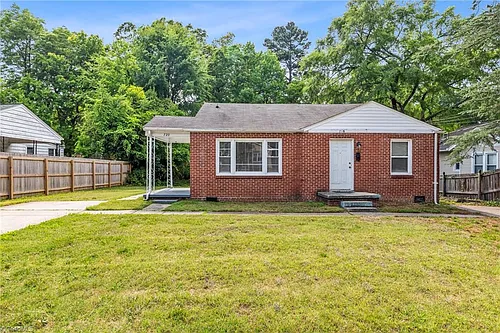 720 S Elam Ave Photo 1