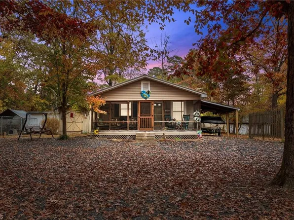 114 Dogwood Dr, New London, NC 28127