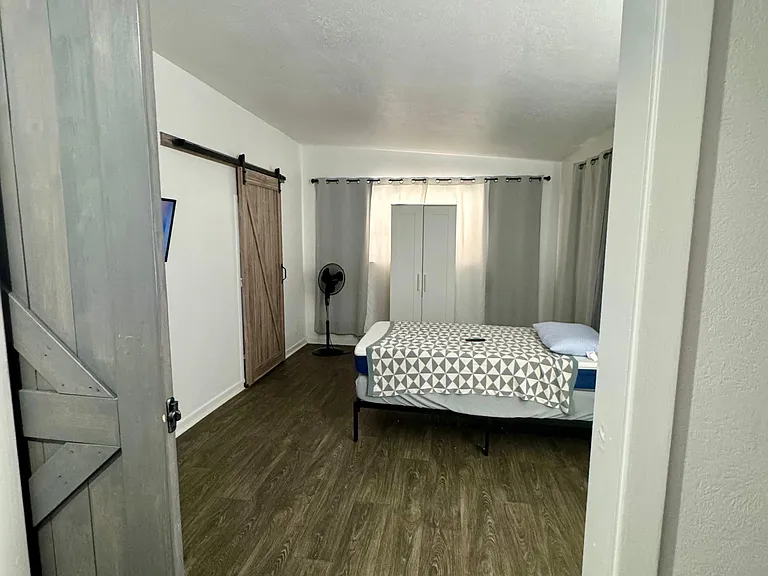 1305 Aswan Dr — Photo 3