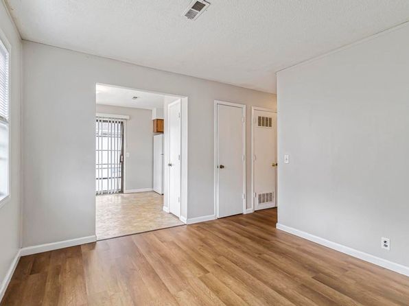 233 SE 121st Rd APT 1