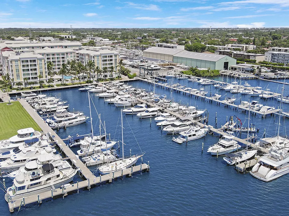 806 Windward Way #508