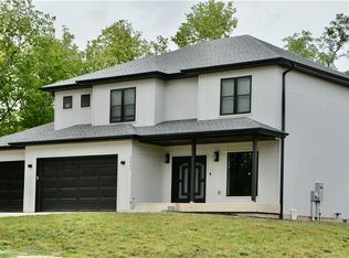 32863 NE Norton Rd, Garnett, KS 66032