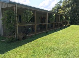 2080 Sneed Rd, Carbondale, IL 62902