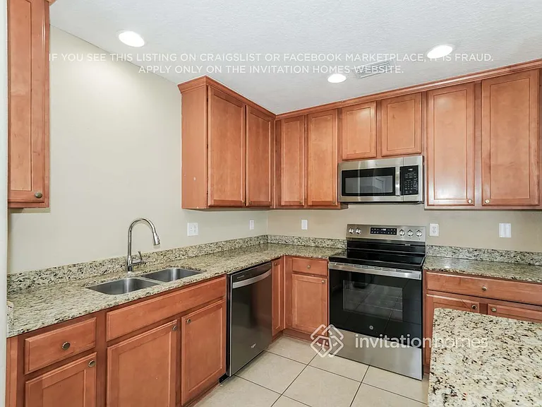 3328 Thistledown Ln — Photo 10
