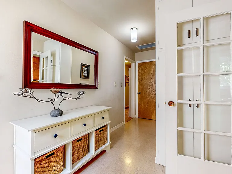 4560 Sullivan Ct — Photo 31