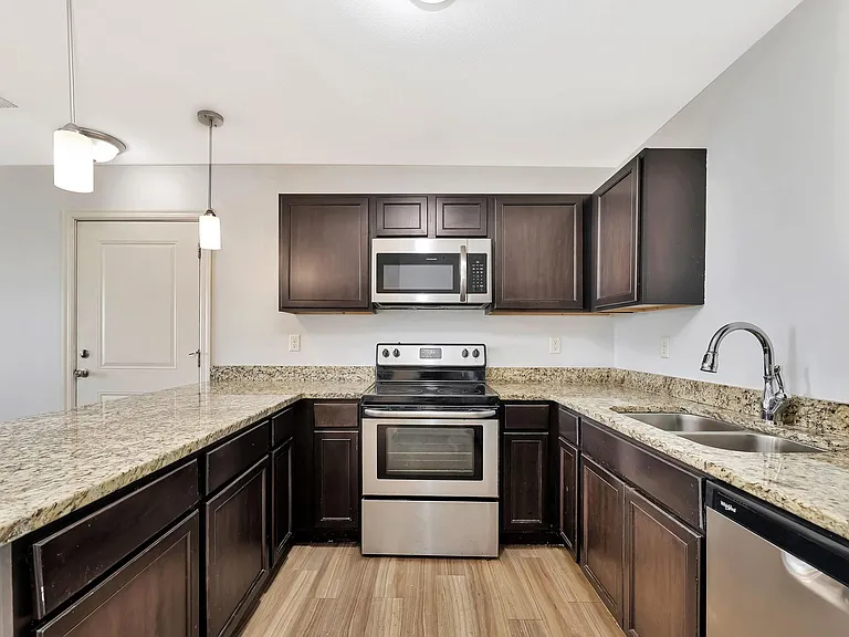 The Flats at Chisholm Creek — Photo 10