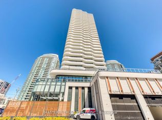 15 Holmes Ave #704, Toronto, ON M2N 0L4