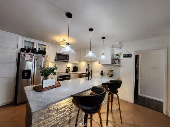 425 Autumn Dr APT 12, San Marcos, CA 92069