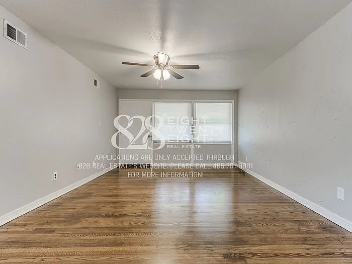 121 Gill Dr — Photo 6
