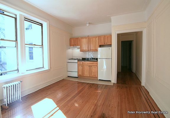 4th image of 4306 45th St APT 5B