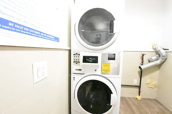 Rented by Clove Realty LLC | media 11