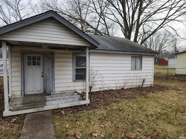 918 Sherman St, Logansport, IN 46947
