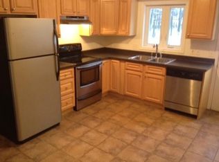 253 River Meadow Dr, Rochester, NY 14623