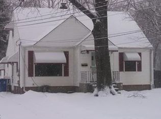 4922 Grace Rd, North Olmsted, OH 44070